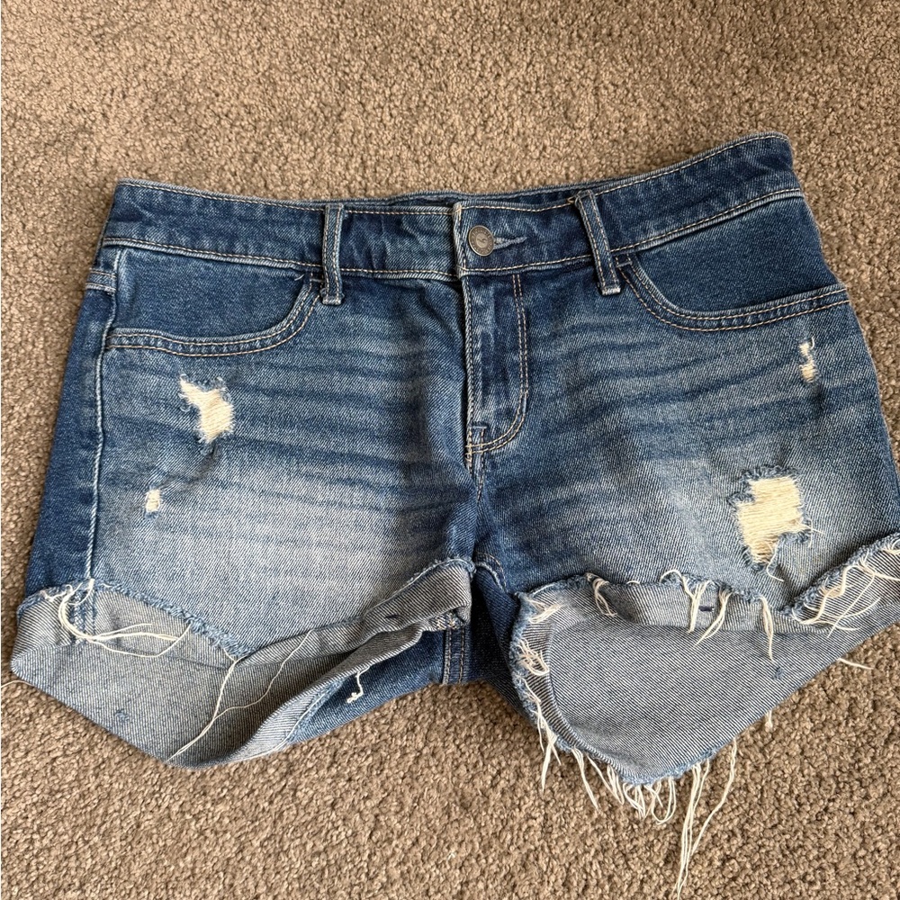 Hollister Distressed Low Rise Midi Shorts - Picture 2 of 4